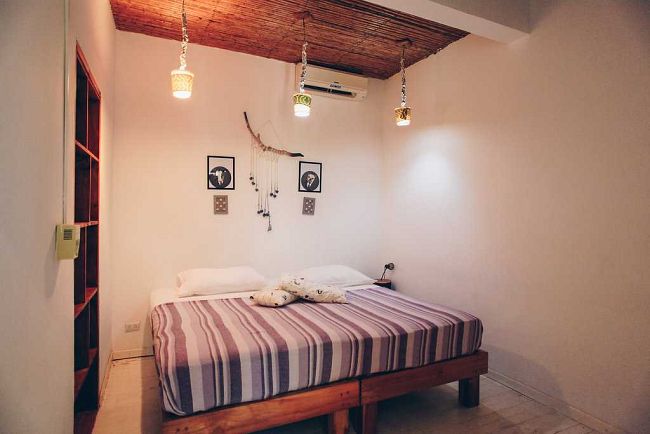 Griss Lodge - Santa Teresa - Purple Room - img-purple-room-10